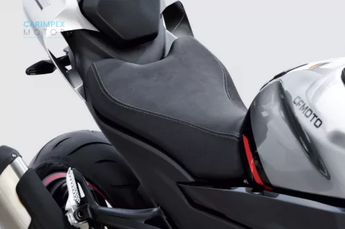 CFMOTO 450NK alacsony ülés