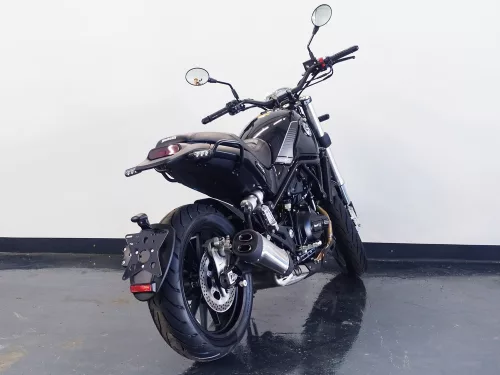 Benelli Leoncino 500