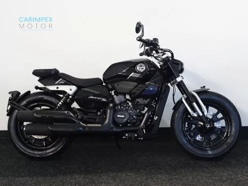 Benelli Leoncino Bobber 400