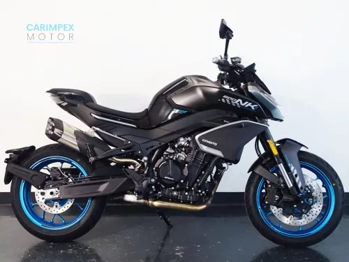 CFMOTO 800NK Advanced 