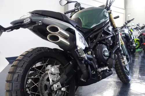 Benelli Leoncino 800 Trail