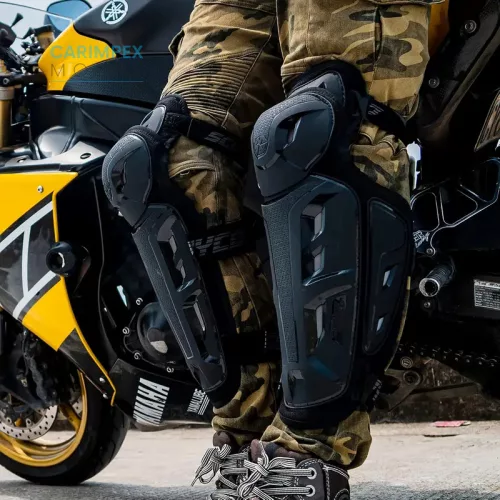 SCOYCO Motoros Térd és könyökvédő szett  
